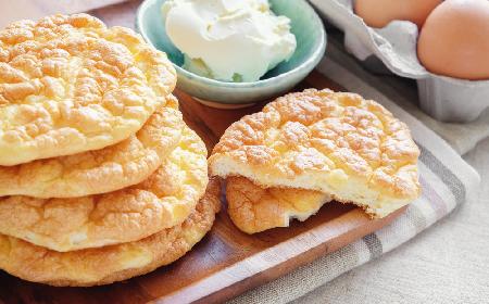 Cloud bread - jak zrobić jajeczne pieczywo, hit Tik-Toka i Instagrama