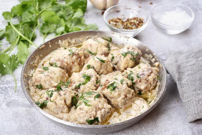 Mięsne klopsiki po grecku - pyszne i aromatyczne